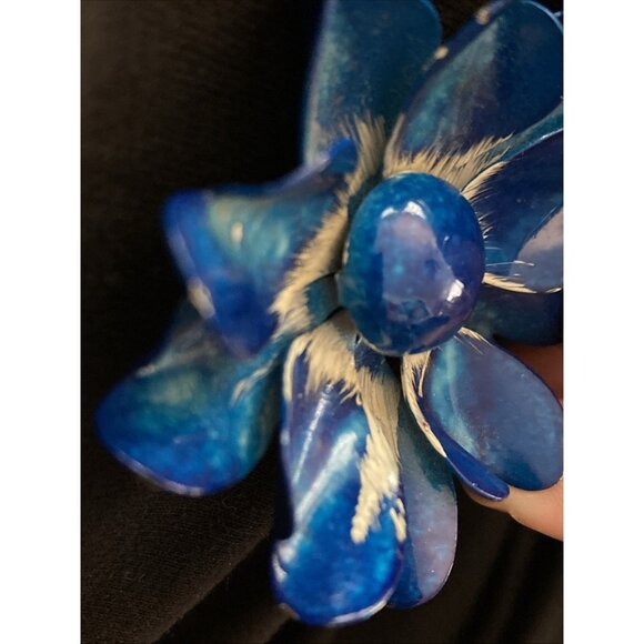 Vintage Enamel Flower Power Brooch Blue Dimensional Chunky Mod Pin - Picture 4 of 7